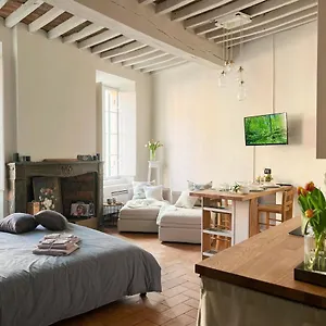  Appartement Lovely Nest In Centro